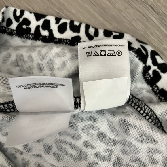 2/$20 Jones New York Black and White Animal Print Tee - Picture 3 of 3